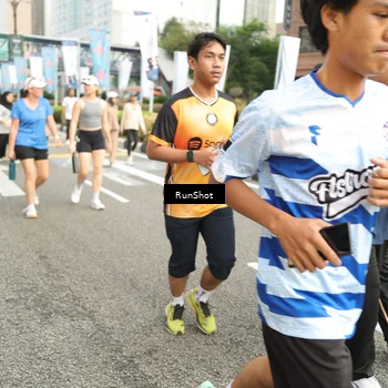 Runner Photo 4763620
