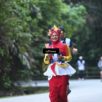 Runner Photo 4763655