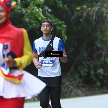 Runner Photo 4763663