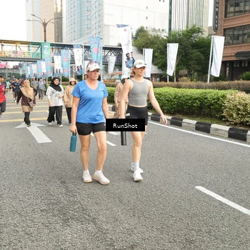 Runner Photo 4763675