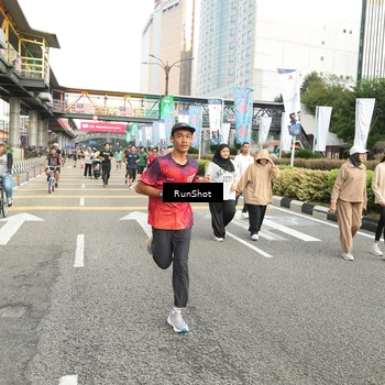 Runner Photo 4763883