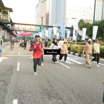 Runner Photo 4763955