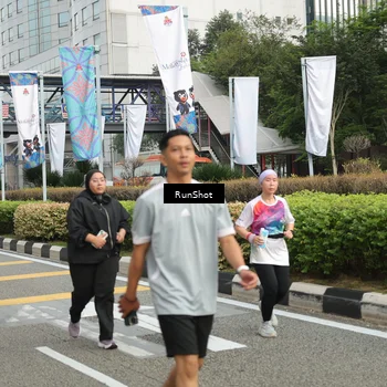 Runner Photo 4764061