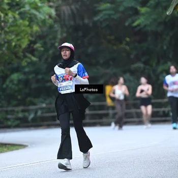 Runner Photo 4764112