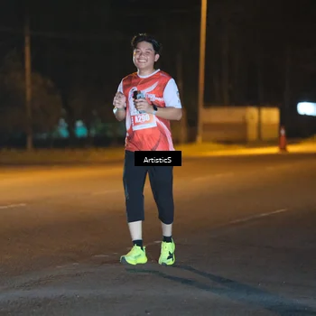 Runner Photo 4764160
