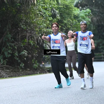 Runner Photo 4764172