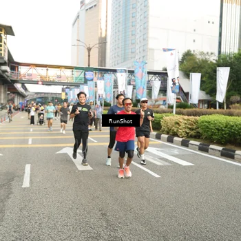 Runner Photo 4764239