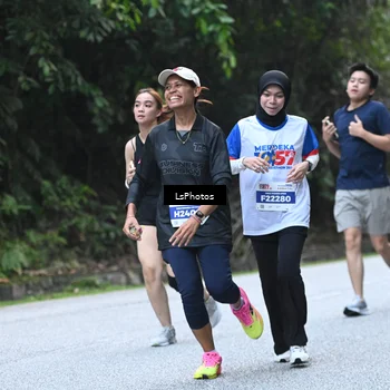 Runner Photo 4764251