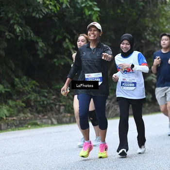 Runner Photo 4764258