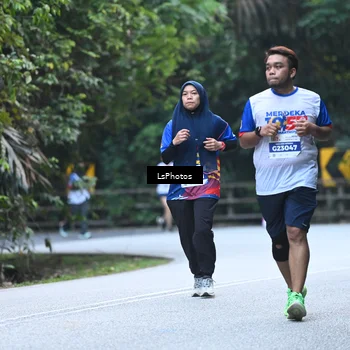 Runner Photo 4764273