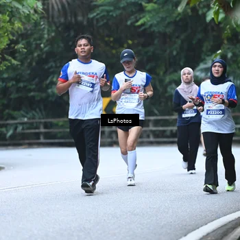 Runner Photo 4764304