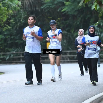 Runner Photo 4764311