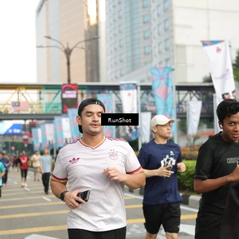 Runner Photo 4764321