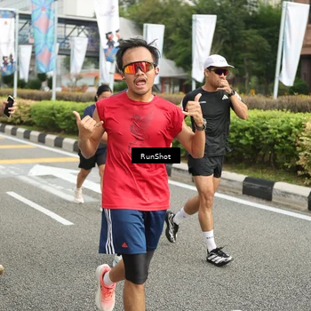 Runner Photo 4764334