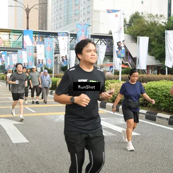Runner Photo 4764343