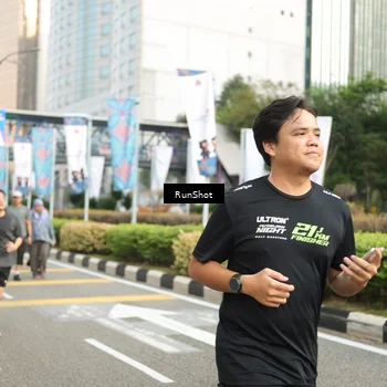 Runner Photo 4764356