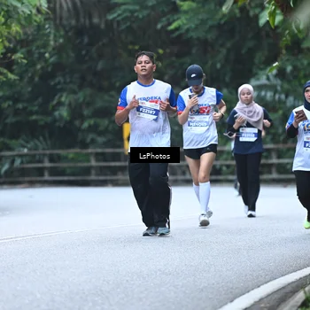 Runner Photo 4764363