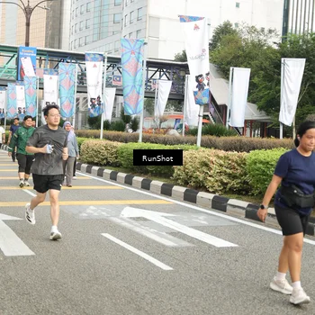 Runner Photo 4764367