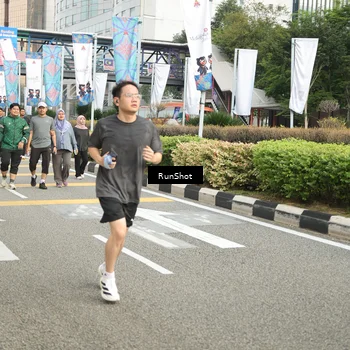Runner Photo 4764401