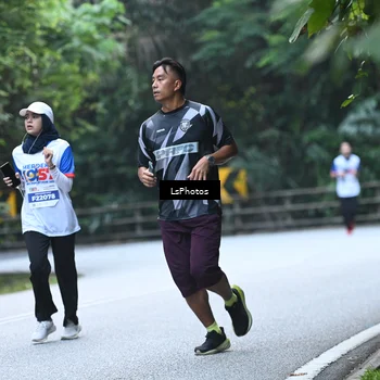Runner Photo 4764403