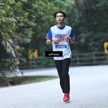 Runner Photo 4764415