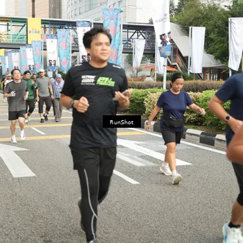 Runner Photo 4764416