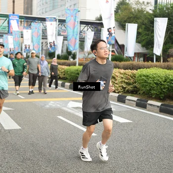 Runner Photo 4764421