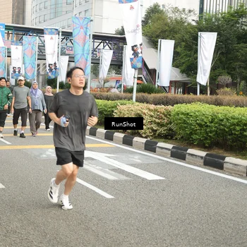 Runner Photo 4764433