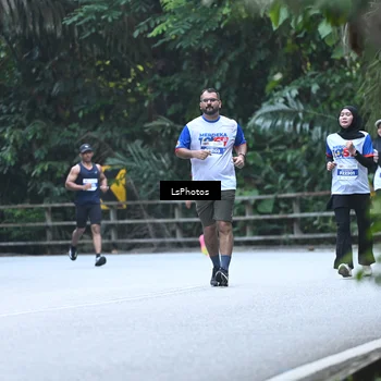 Runner Photo 4764435