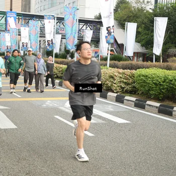 Runner Photo 4764451