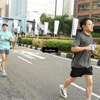 Runner Photo 4764483