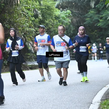 Runner Photo 4764535