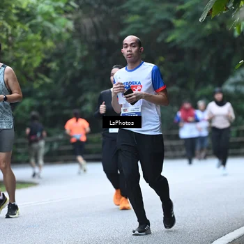 Runner Photo 4764621