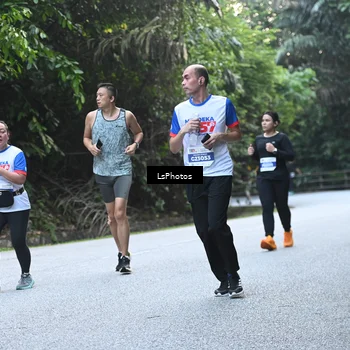 Runner Photo 4764635