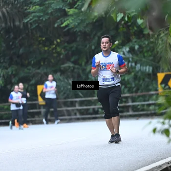 Runner Photo 4764645