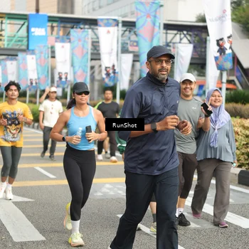 Runner Photo 4764726