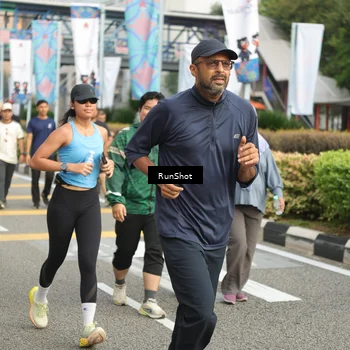 Runner Photo 4764750