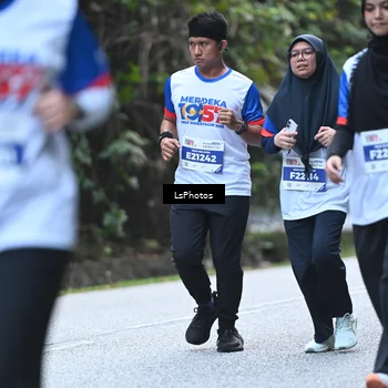 Runner Photo 4764767