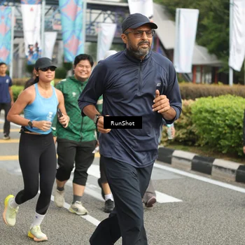 Runner Photo 4764777