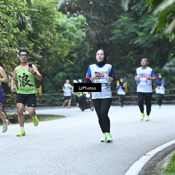 Runner Photo 4764875