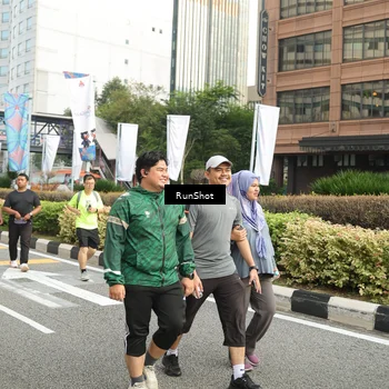 Runner Photo 4764896