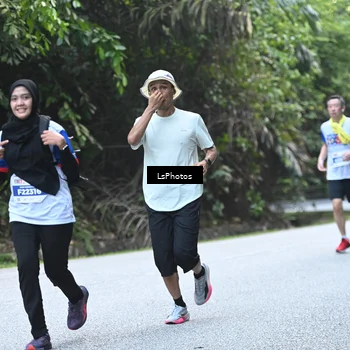Runner Photo 4764943