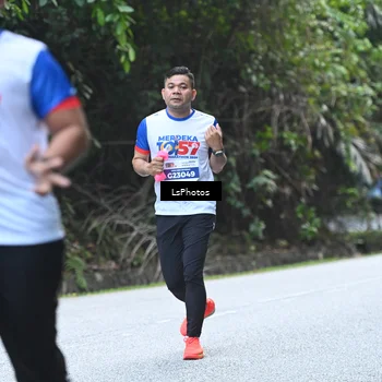 Runner Photo 4765046
