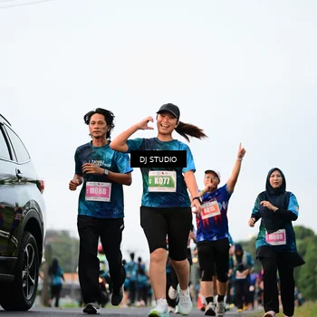 Runner Photo 4765156