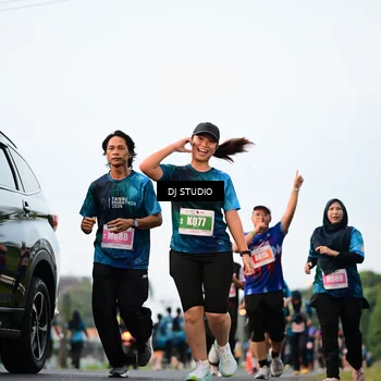 Runner Photo 4765165