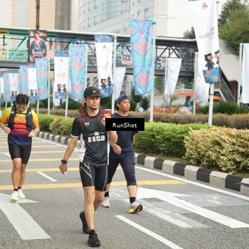 Runner Photo 4765567