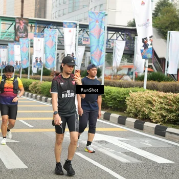 Runner Photo 4765634