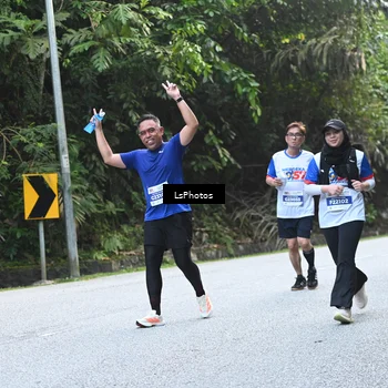 Runner Photo 4765824