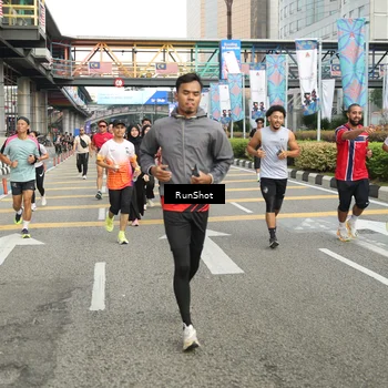 Runner Photo 4765894