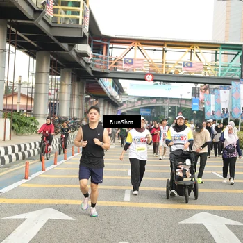 Runner Photo 4765914